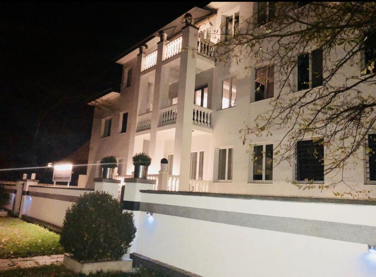 Park Apart Hotel Gatower Str. 柏林 外观 照片